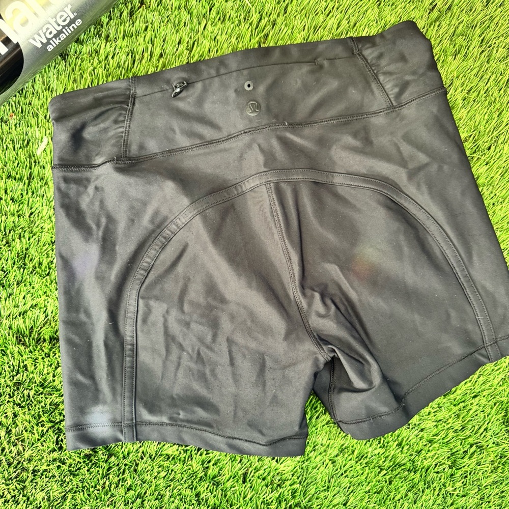 Lululemon Biking / Sport shorts - Picture 2 of 5
